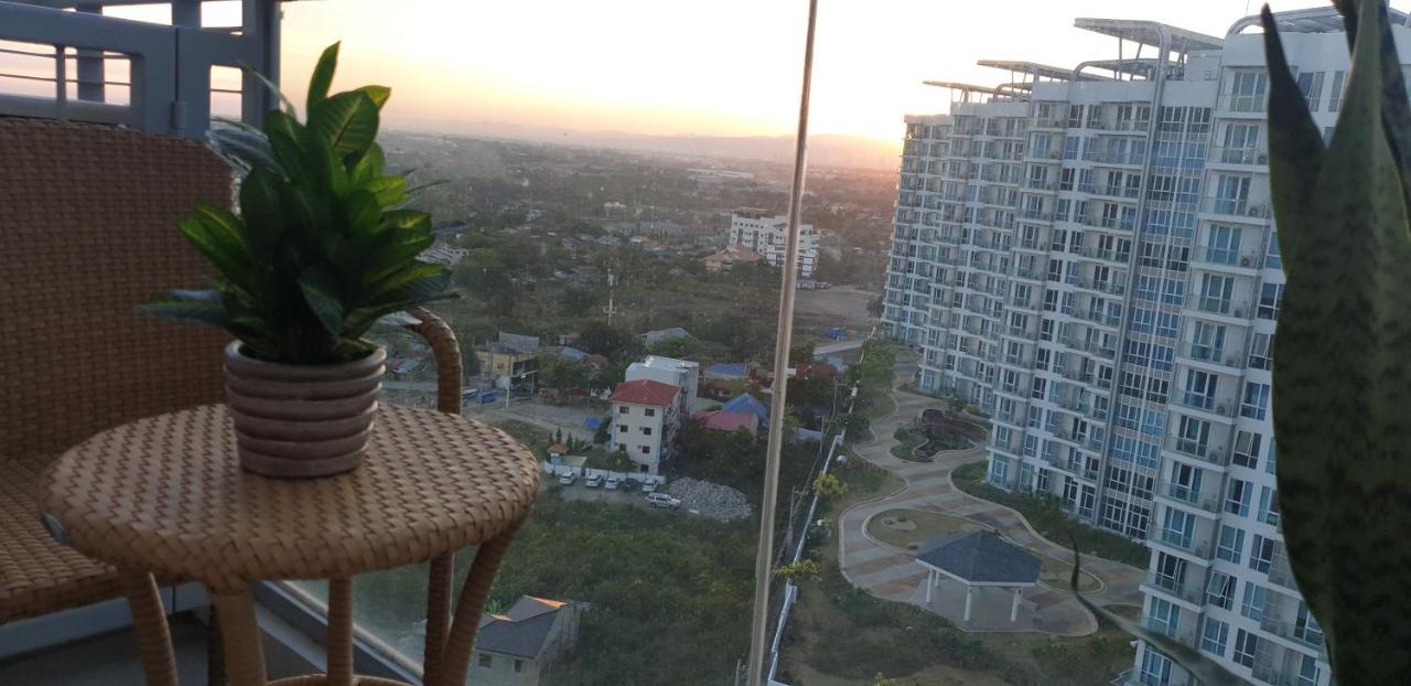 Mactan Newtown With Sun Set And Garden View Aparthotel Cebu Ngoại thất bức ảnh